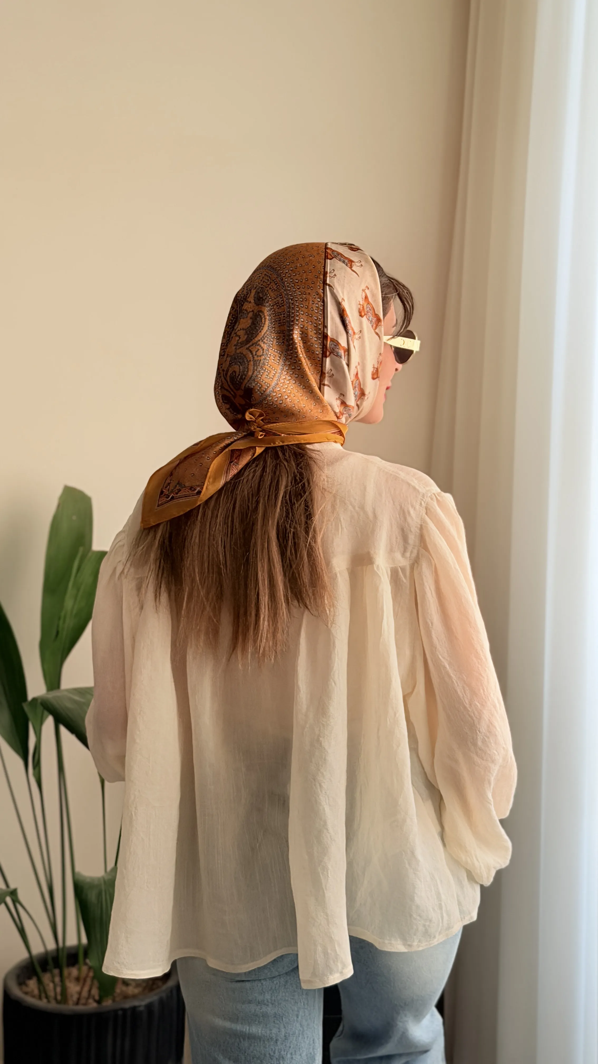 شومیز شیشه ای آستین پفی